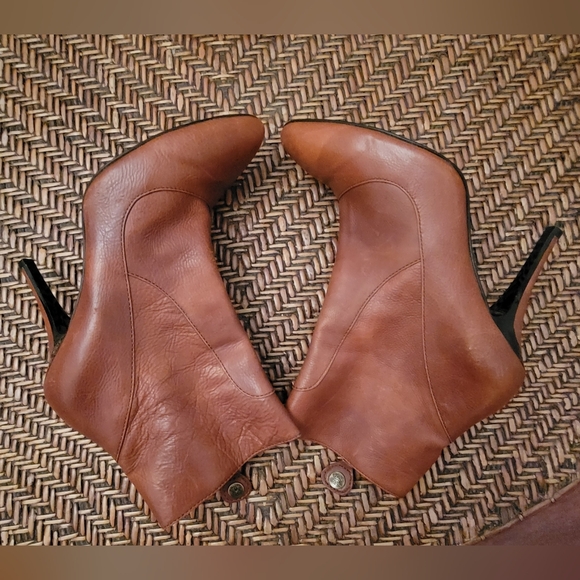 Vero Cuoio Leather Ankle Boots - Picture 4 of 8